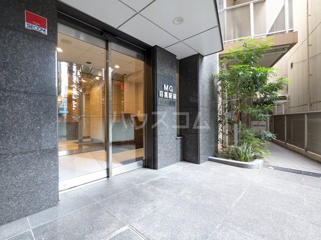 29/30 エントランス