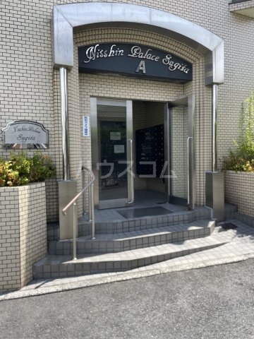 22/30 エントランス