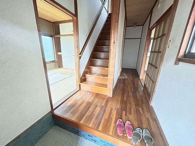 13/30 玄関