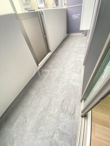 15/22 バルコニー