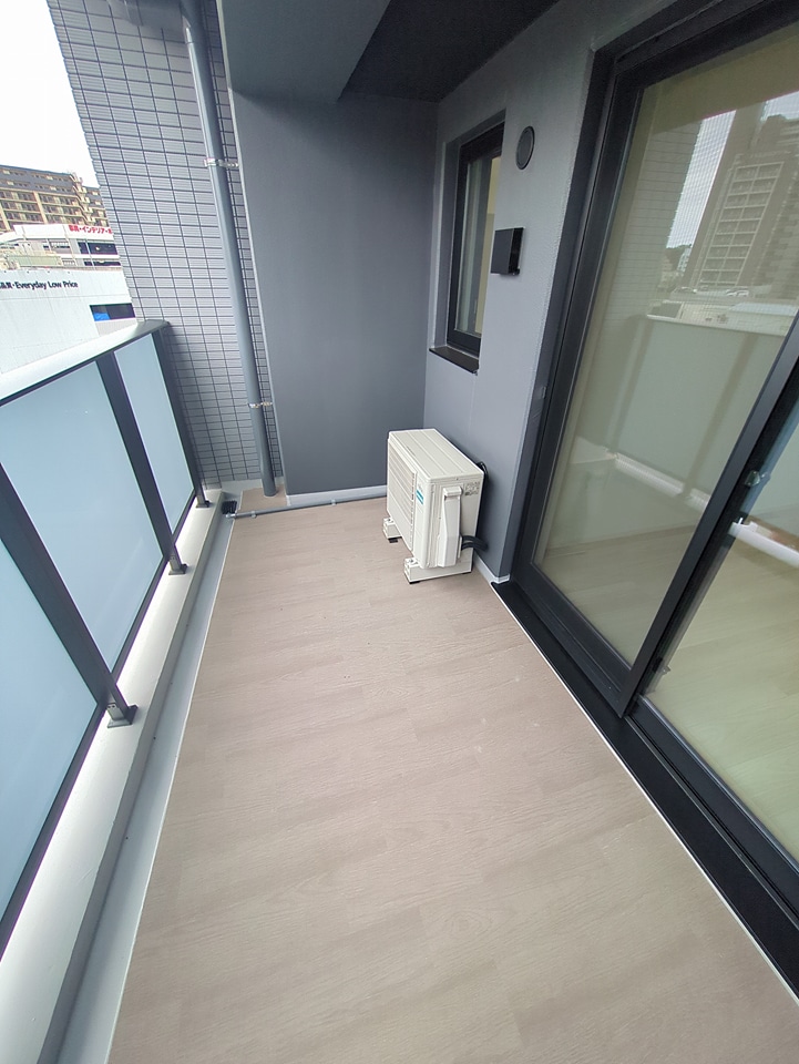 19/30 バルコニー