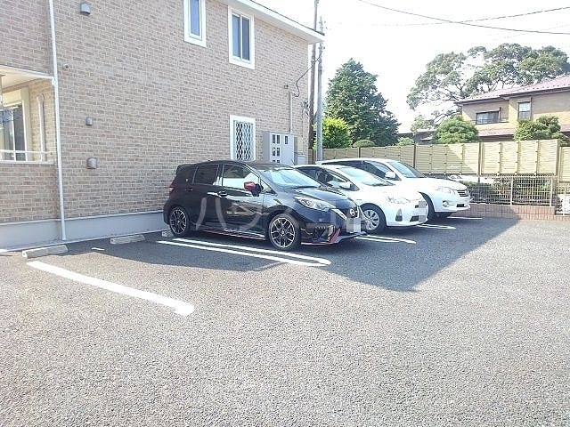 15/23 駐車場