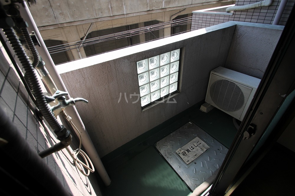 13/26 バルコニー