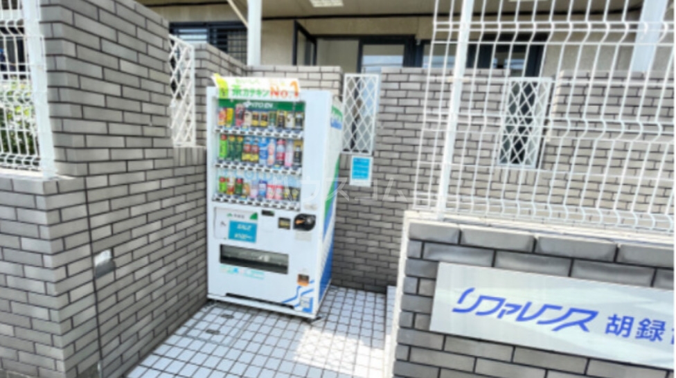 13/22 エントランス