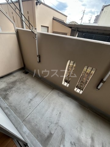 20/30 バルコニー