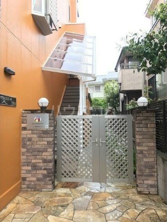 14/17 エントランス