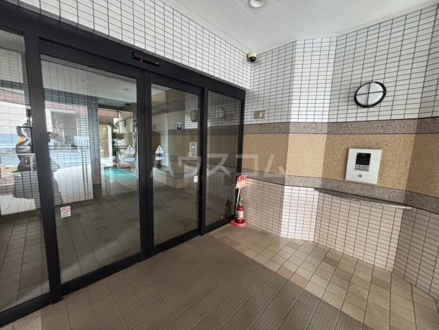 19/25 エントランス