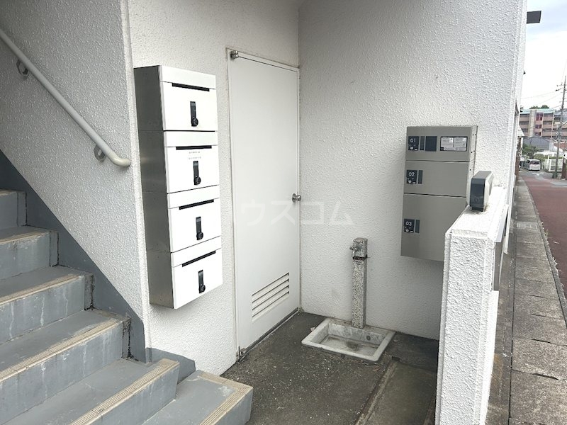 15/17 エントランス