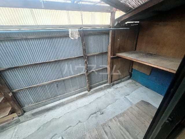 18/30 バルコニー