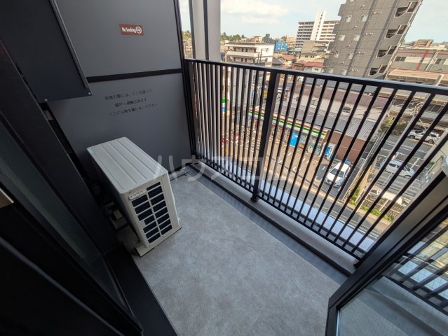 19/30 バルコニー