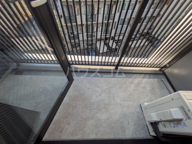 23/30 バルコニー