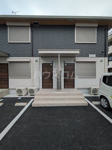 26/30 エントランス