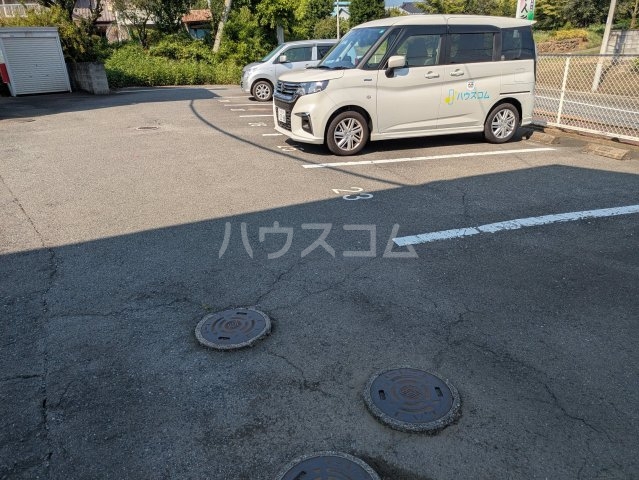 2/5 駐車場