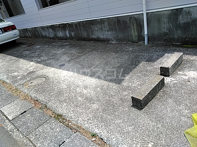 22/30 駐車場