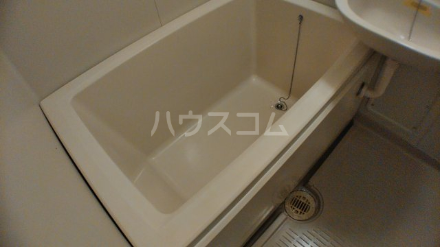 13/30 浴室
