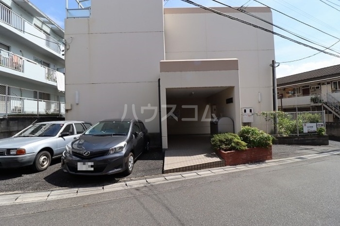 20/30 駐車場