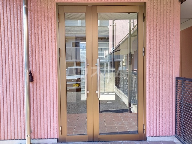 3/6 エントランス