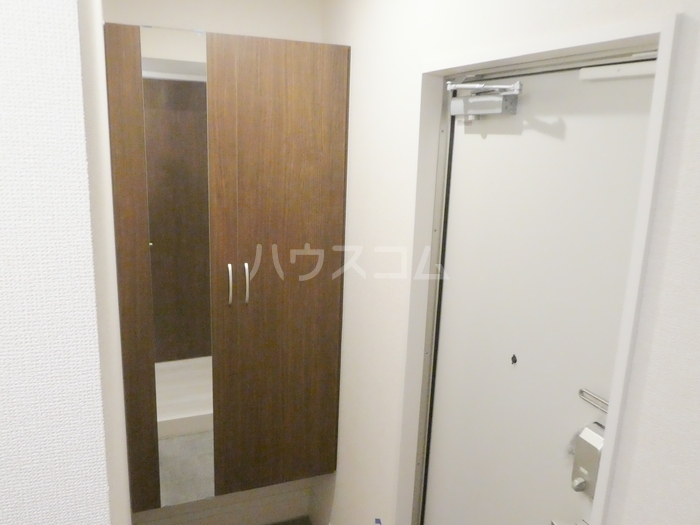 13/30 玄関