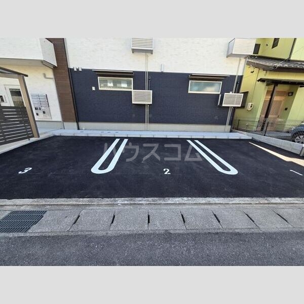 15/25 駐車場