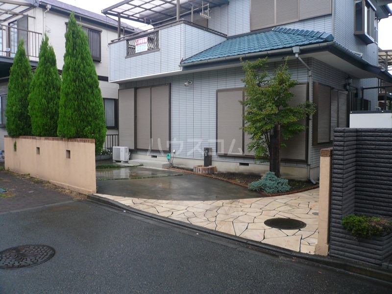 22/30 エントランス