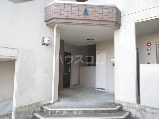 14/20 エントランス