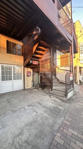 20/30 エントランス