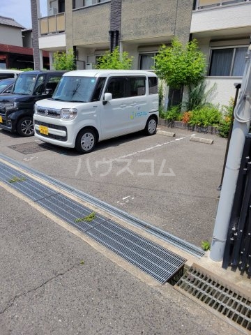 14/16 駐車場