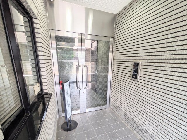 3/5 エントランス