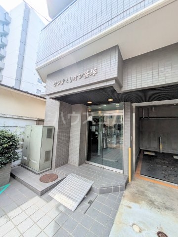 23/24 エントランス