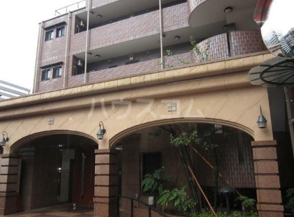 15/17 エントランス