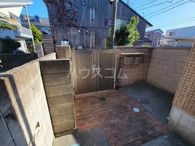 29/30 エントランス