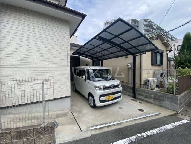 2/8 駐車場