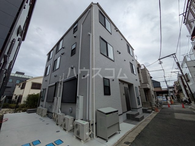 28/29 エントランス