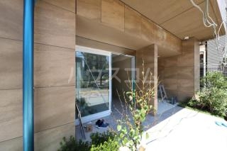 15/18 エントランス