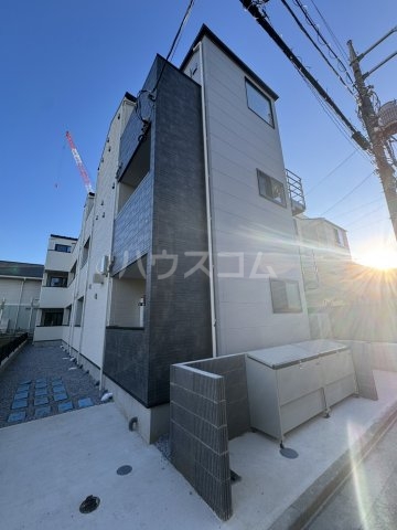 21/28 エントランス