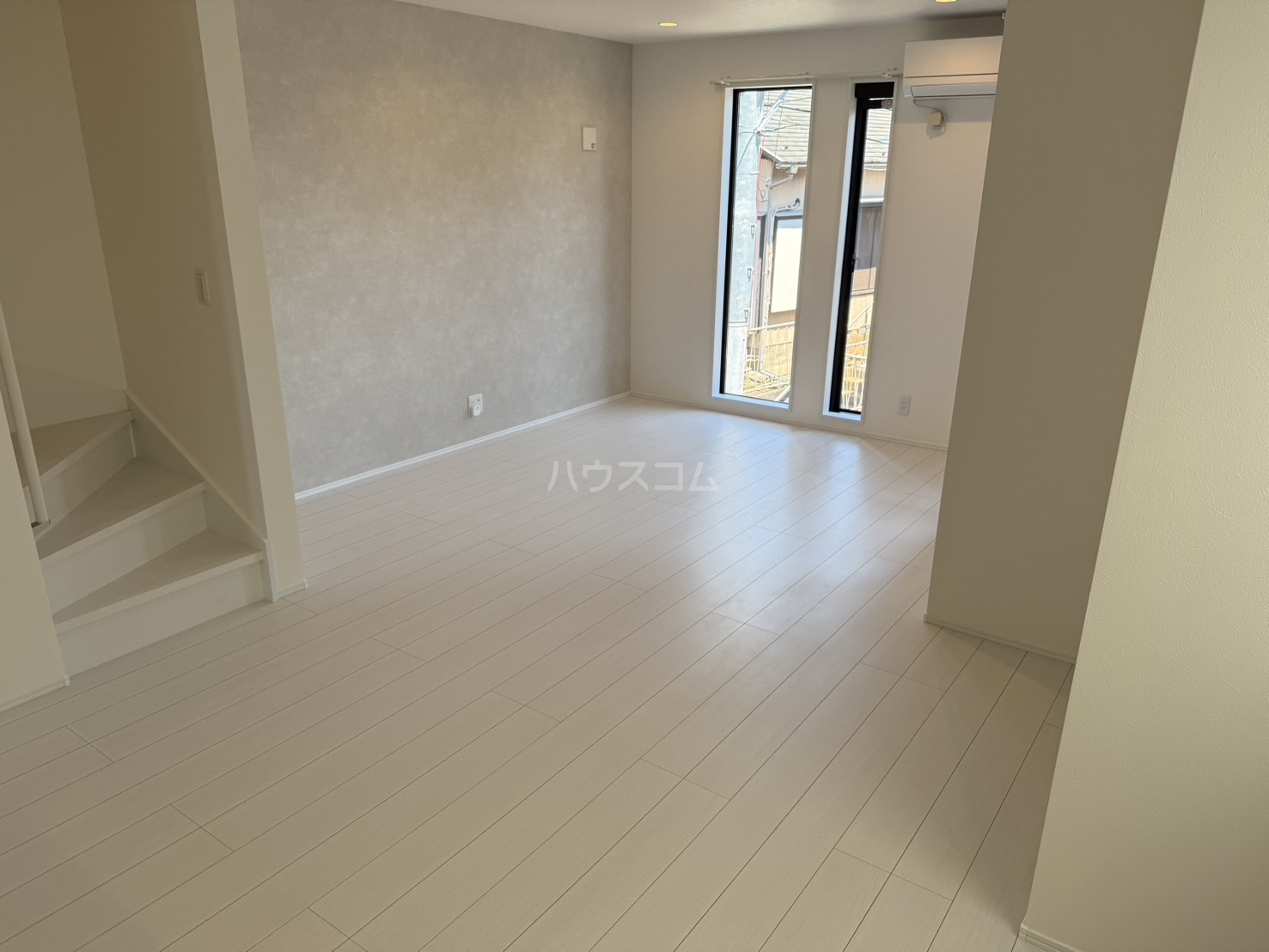 13/22 バルコニー