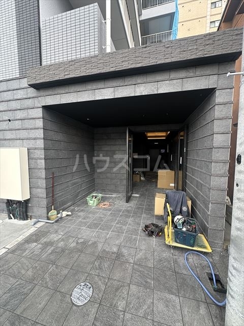 20/26 エントランス