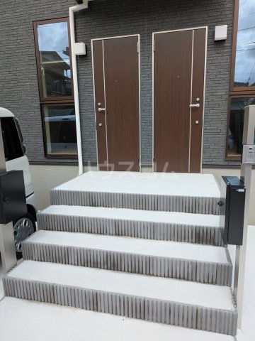 19/24 エントランス