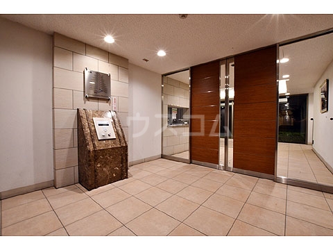 2/3 エントランス