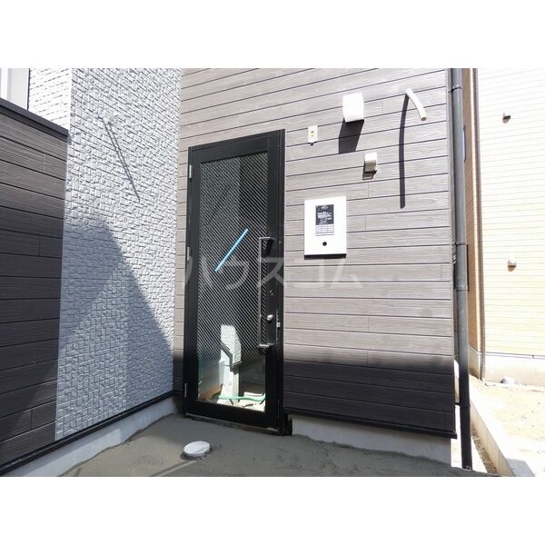 15/19 エントランス