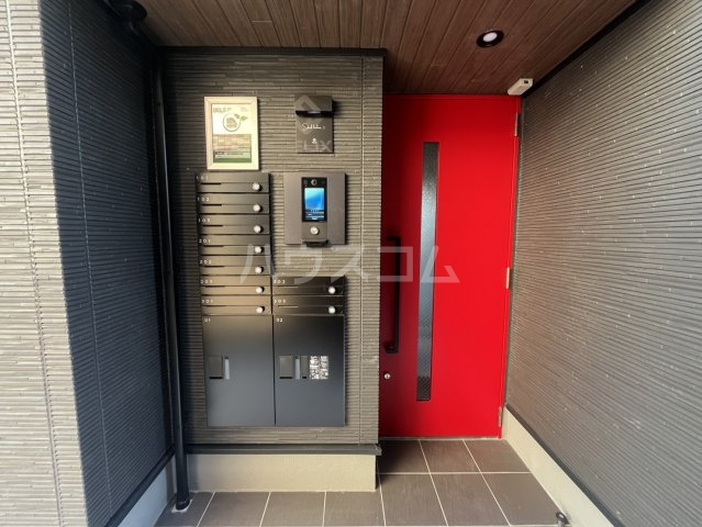 2/5 エントランス