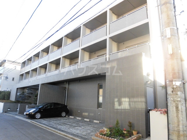 22/27 駐車場