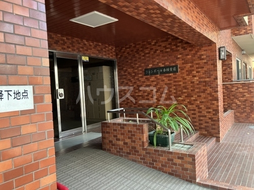 15/16 エントランス