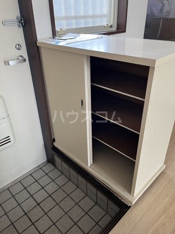 16/16 エントランス