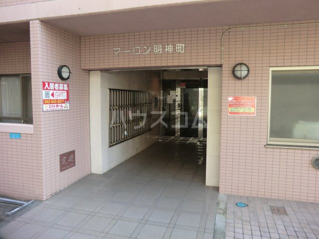 21/29 エントランス