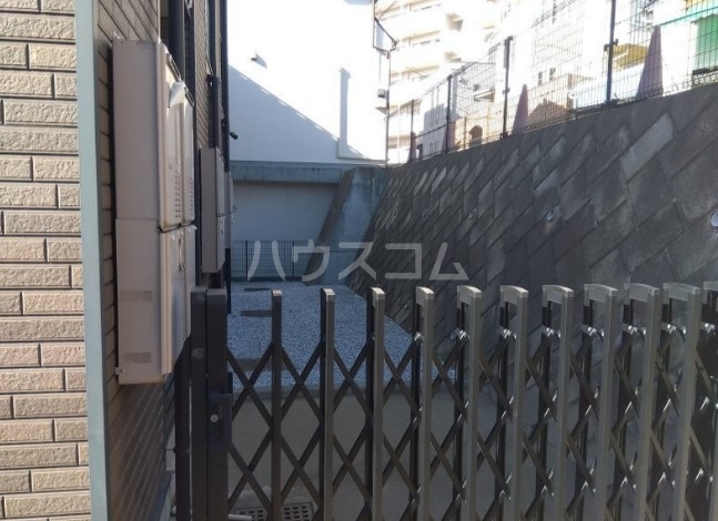 3/8 エントランス