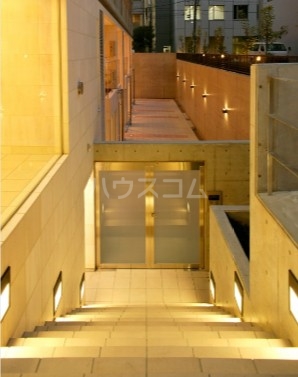 13/21 エントランス