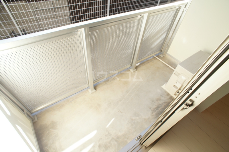 20/30 バルコニー