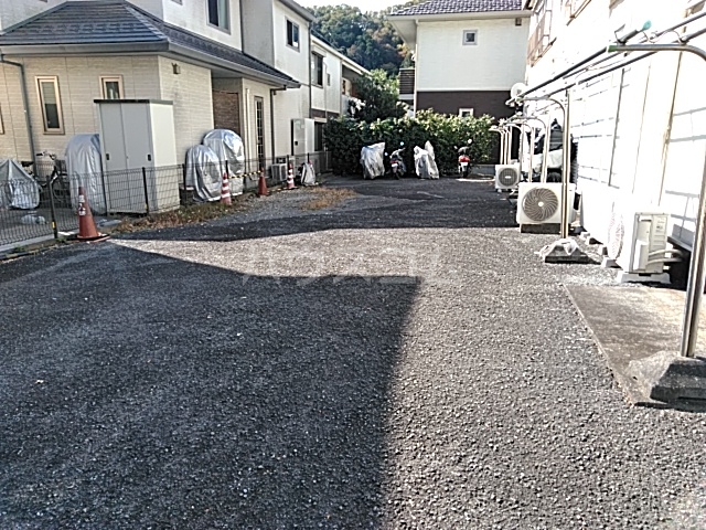 2/4 駐車場
