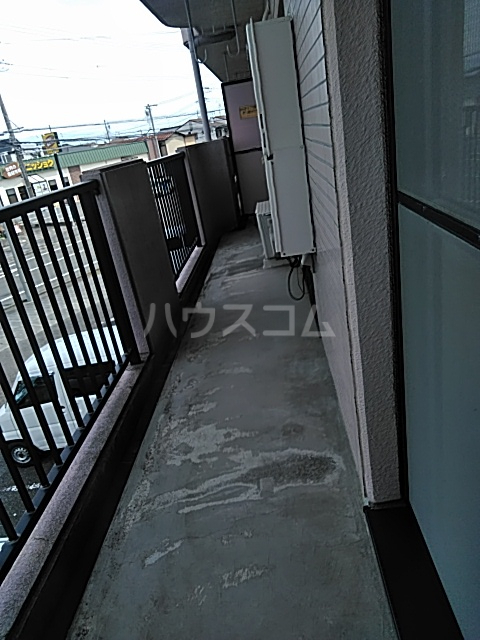 13/20 バルコニー